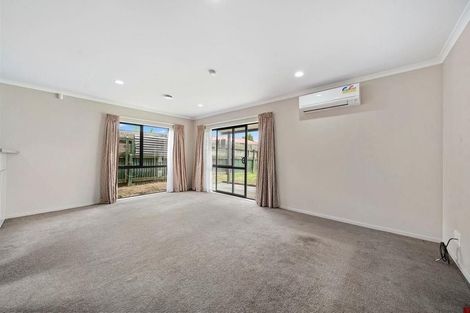 Photo of property in 69 Glen Marine Parade, Glendene, Auckland, 0602