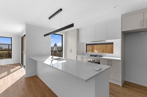 Photo of property in 62 Scenic Rise, Rototuna North, 3281