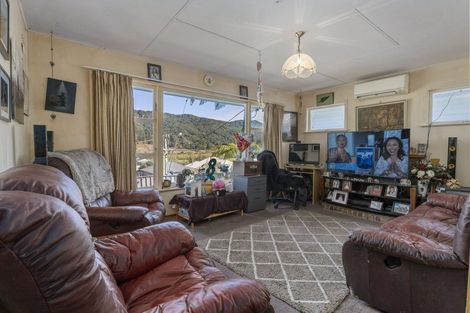 Photo of property in 113 Coast Road, Wainuiomata, Lower Hutt, 5014
