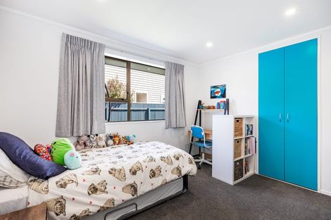 Photo of property in 30 Fairfield Avenue, Fairfield, Lower Hutt, 5011