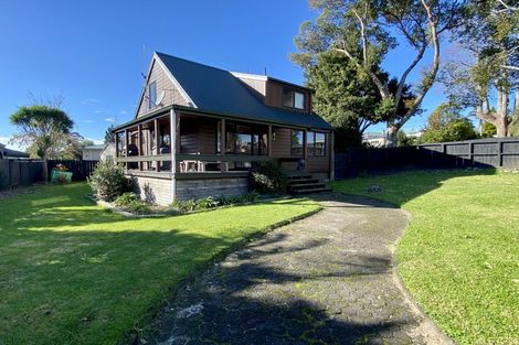 Photo of property in 1 Waikare Place, Welcome Bay, Tauranga, 3112