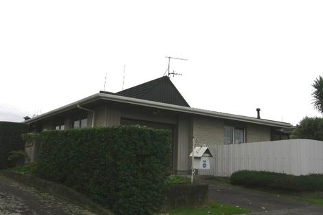 Photo of property in 9a Meadowbrook Drive, Cloverlea, Palmerston North, 4412