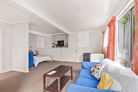 Photo of property in 7 Landsdale Place, Massey, Auckland, 0614