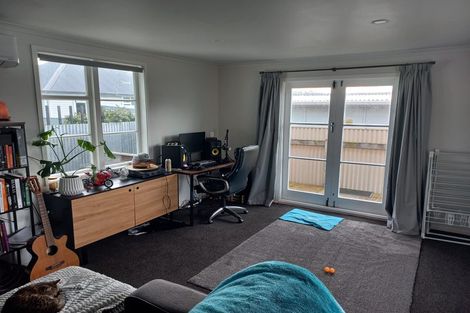 Photo of property in 571a Queen Street East, Levin, 5510