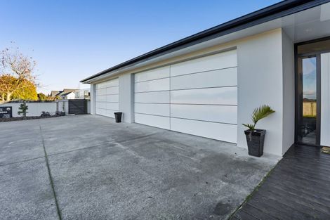 Photo of property in 13 Biron Place, Stratford, 4332