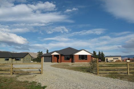 Photo of property in 3 Roberts Drive, Cromwell, 9310