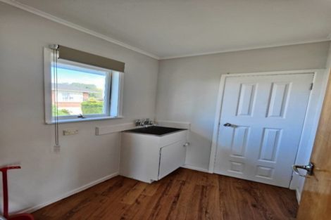 Photo of property in 33 Cherry Road, Bucklands Beach, Auckland, 2014