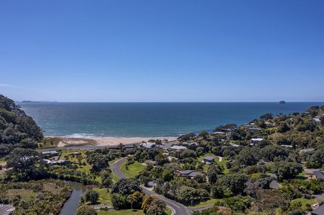Photo of property in 6 Te Puia Place, Hot Water Beach, Whitianga, 3591