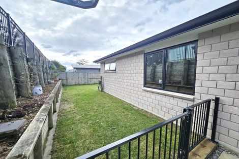 Photo of property in 12 Massee Way, Te Puke, 3119