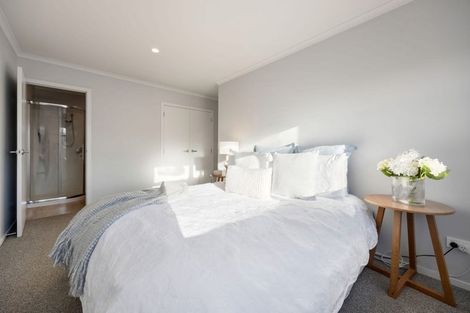 Photo of property in 1-5/5 Charlemont Street, Whitiora, Hamilton, 3200