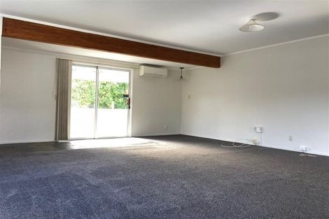 Photo of property in 24 Mirrabooka Avenue, Botany Downs, Auckland, 2010