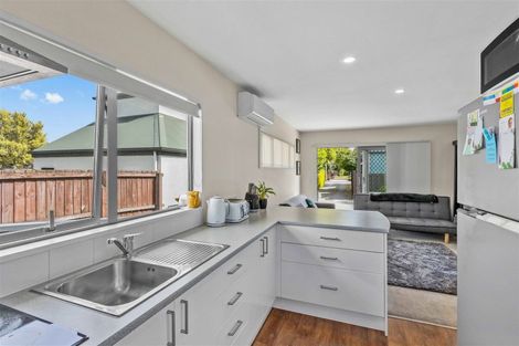 Photo of property in 2/24 Forth Street, Richmond, Christchurch, 8013