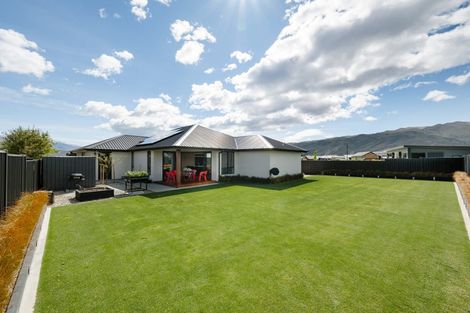 Photo of property in 10 Quigley Crescent, Cromwell, 9310