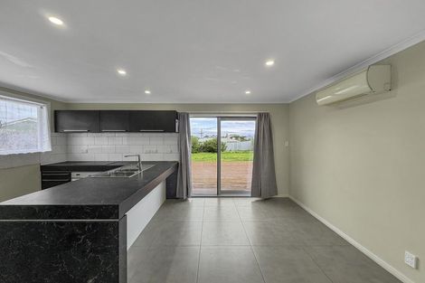 Photo of property in 19 Armstrong Place, Gonville, Whanganui, 4501