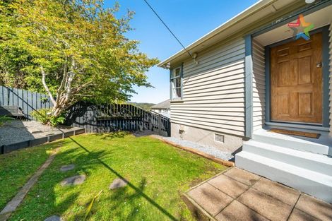 Photo of property in 3 Montgomery Avenue, Karori, Wellington, 6012