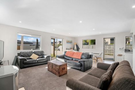 Photo of property in 17a Mataraki Place, Wanaka, 9305