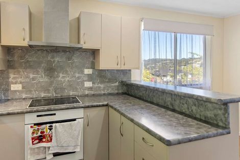 Photo of property in 9 Castle Crescent, Stokes Valley, Lower Hutt, 5019