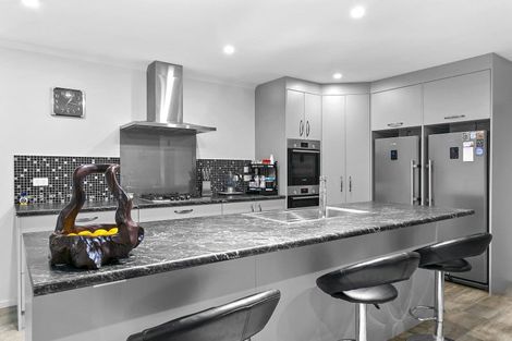 Photo of property in 8 Kahikatea Drive, Kinloch, Taupo, 3377