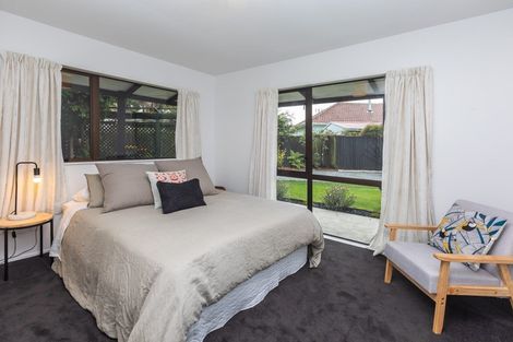 Photo of property in 2/48 Mcfaddens Road, St Albans, Christchurch, 8052