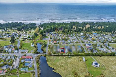 Photo of property in 30 Park Terrace, Waikuku Beach, 7473