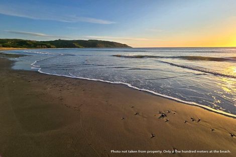 Photo of property in 4b Shoal Beach Road, Aramoana, Omakere, 4271