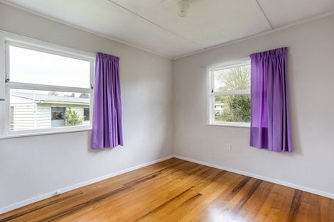 Photo of property in 71 Awaroa Road, Helensville, 0800