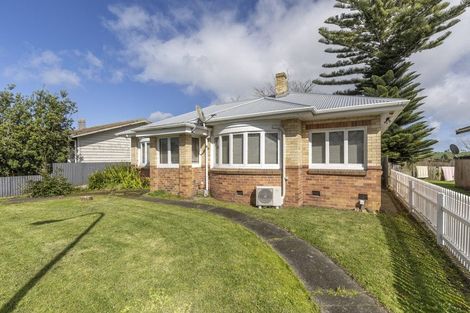 Photo of property in 238 Great South Road, Huntly, 3700