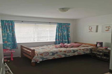 Photo of property in 4 Fieldstone Court, Northpark, Auckland, 2013