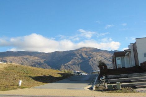 Photo of property in 92 Kings Drive, Wanaka, 9305