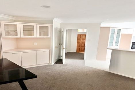 Photo of property in 9 Orohena Close, Northpark, Auckland, 2013