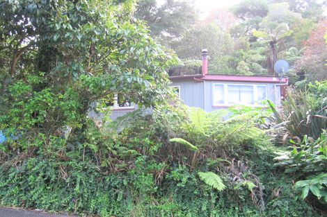 Photo of property in 70 Warner Park Avenue, Laingholm, Auckland, 0604