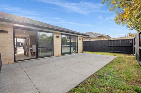 Photo of property in 59 Kahuparere Crescent, Pyes Pa, Tauranga, 3112