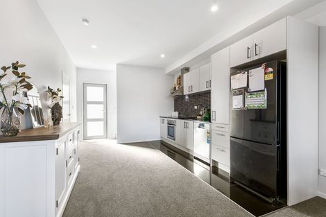 Photo of property in 39/11 Ray Small Drive, Papakura, 2110