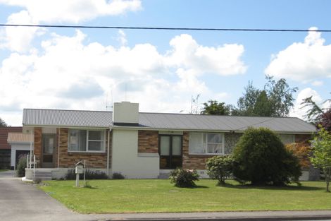 Photo of property in 102 Shakespeare Street, Leamington, Cambridge, 3432