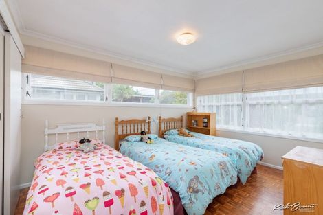 Photo of property in 46 Dowling Grove, Silverstream, Upper Hutt, 5019