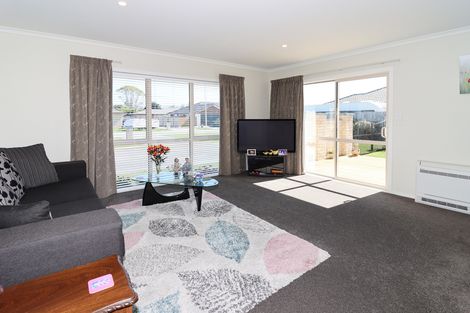 Photo of property in 4 Madison Street, Carterton, 5713