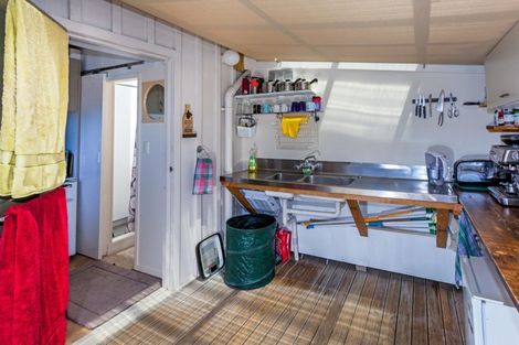 Photo of property in 105 Titiro Place, Onemana, Whangamata, 3691