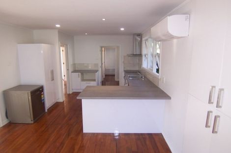 Photo of property in 279 Avonhead Road, Avonhead, Christchurch, 8042