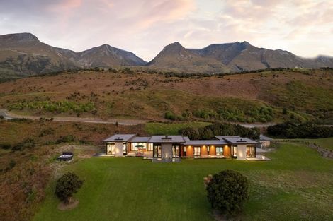 Photo of property in Wyuna, 5 River Valley View, Glenorchy, 9372