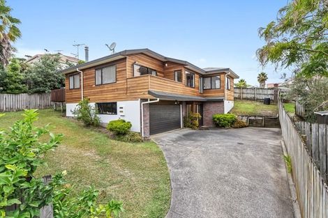 Photo of property in 2/13 Delamare Court, Sunnynook, Auckland, 0632