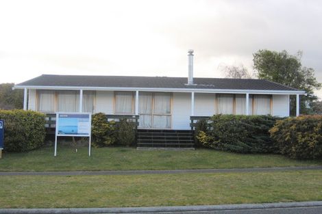 Photo of property in 32 Pokaka Crescent, Wharewaka, Taupo, 3330