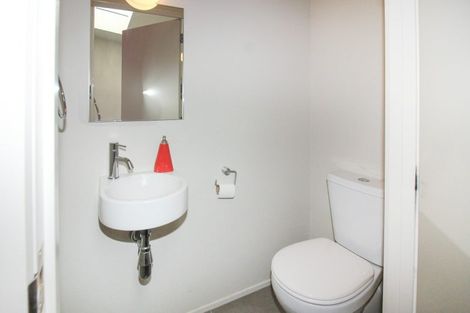 Photo of property in 12/2 Onslow Road, Khandallah, Wellington, 6035