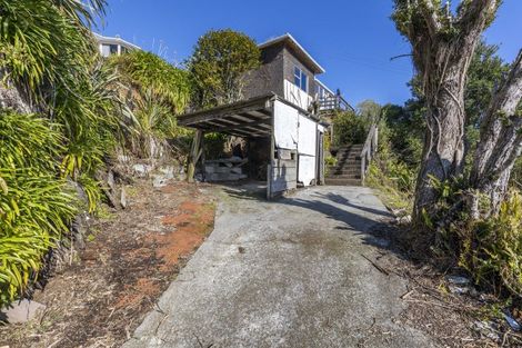 Photo of property in 15 Weston Street, Moturoa, New Plymouth, 4310