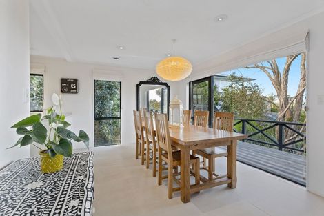 Photo of property in 1/2 Parr Terrace, Castor Bay, Auckland, 0620