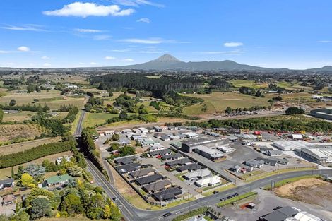 Photo of property in 1 Rehua Place, Waiwhakaiho, New Plymouth, 4312