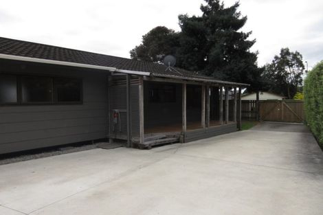 Photo of property in 4 Poneke Drive, Waikanae, 5036