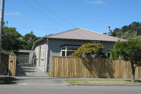 Photo of property in 127 Nayland Street, Sumner, Christchurch, 8081