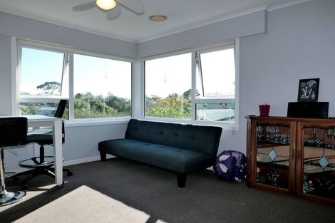 Photo of property in 63 Donovan Road, Paraparaumu Beach, Paraparaumu, 5032