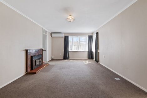 Photo of property in 4 Holford Street, Westown, New Plymouth, 4310