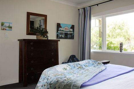 Photo of property in 90a Awa Road, Seatoun, Wellington, 6022